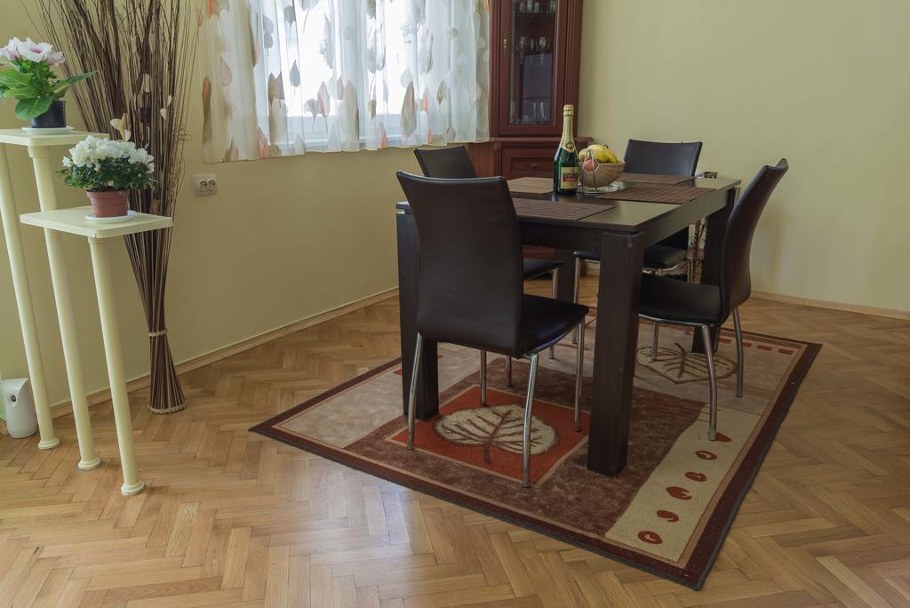 Sea Garden Plaza Apartment - Free Parking Бургас Номер фото
